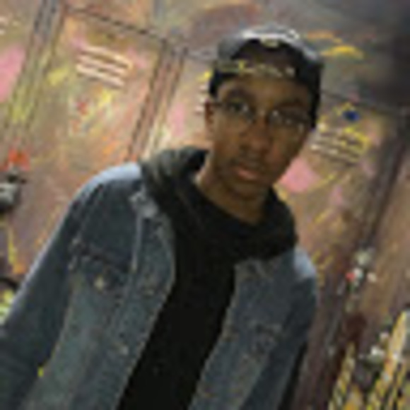 Meet your Posher, Avery - Picture 1 of 1